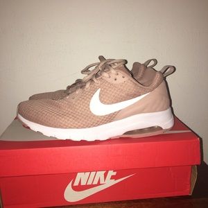 Nike Air Max Motion LW